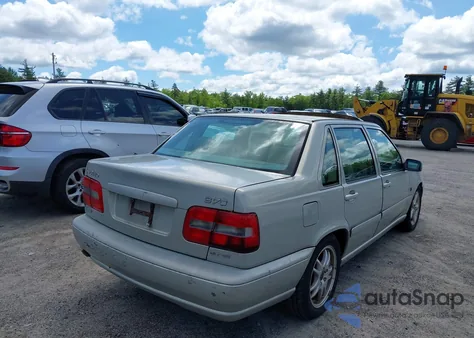 2000 Volvo S70 Glt/Se from USA, damaged, VIN YV1LS56D5Y2661189
